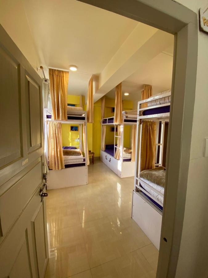 Хостел Tag Along Backpackers Ґанґток Екстер'єр фото