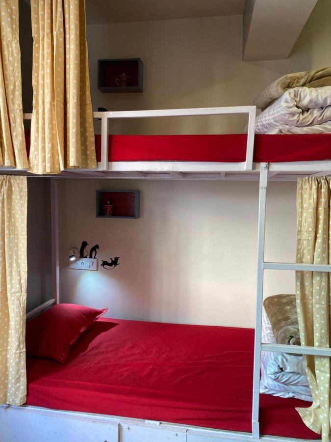Хостел Tag Along Backpackers Ґанґток Екстер'єр фото