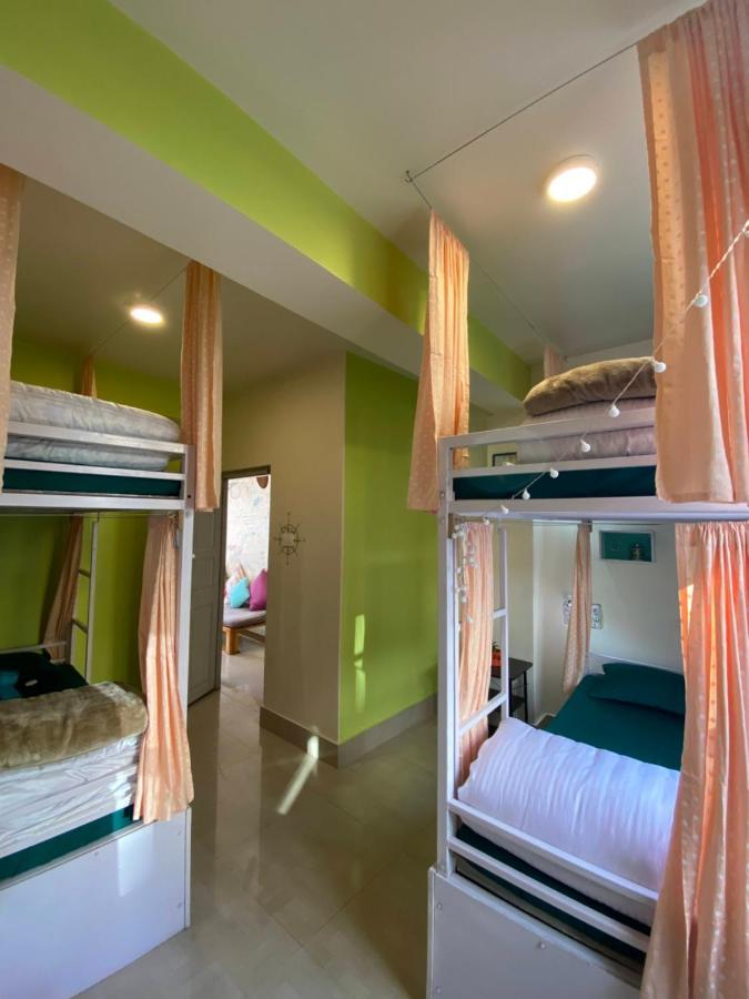 Хостел Tag Along Backpackers Ґанґток Екстер'єр фото