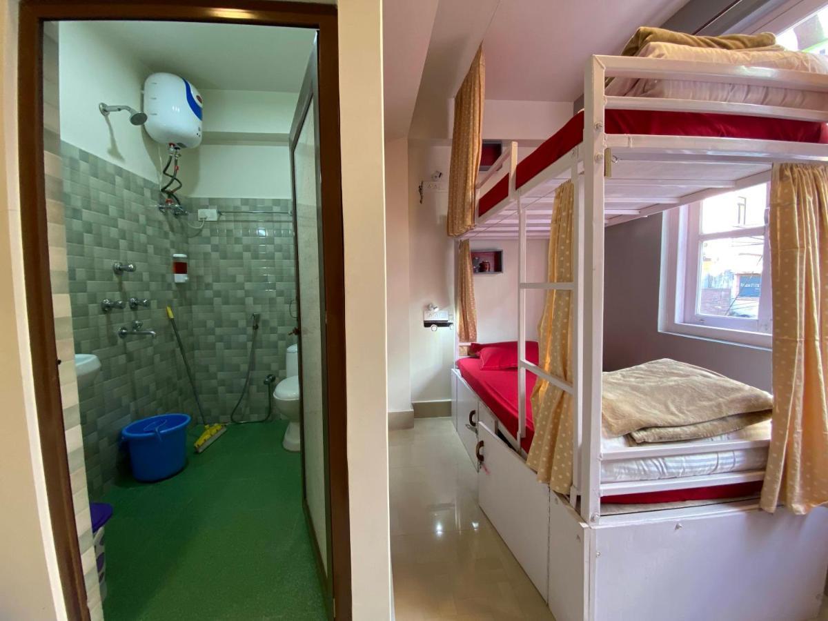 Хостел Tag Along Backpackers Ґанґток Екстер'єр фото