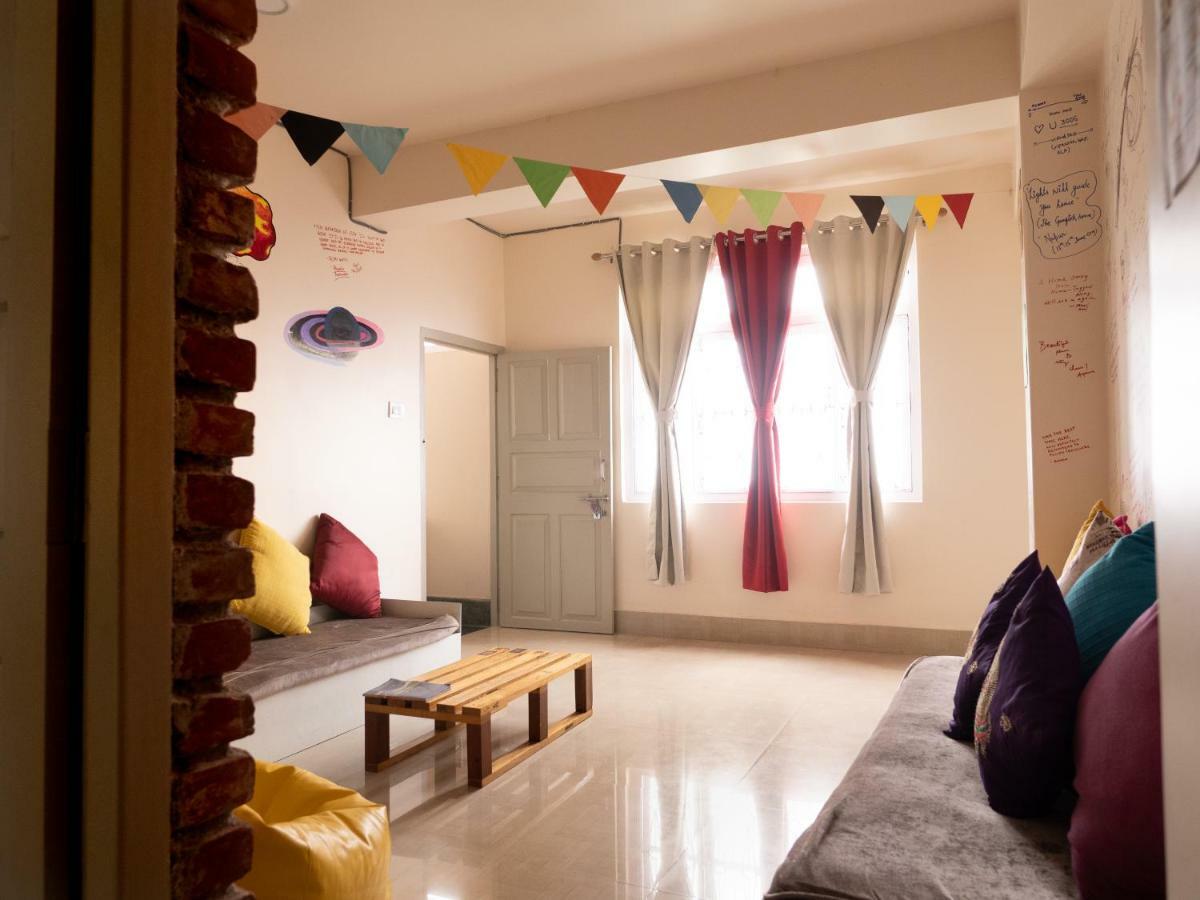 Хостел Tag Along Backpackers Ґанґток Екстер'єр фото